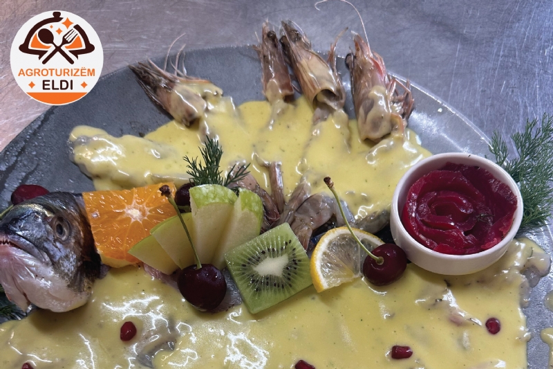 restorant me peshk dhe fruta deti ne Darzeze Fier, kuzhine tradicionale me receta te zones ne Darzeze Fier, restorant tradicional me vere lokale ne Darzeze Fier, restorant me ushqim tradicional shqiptar ne Darzeze Fier